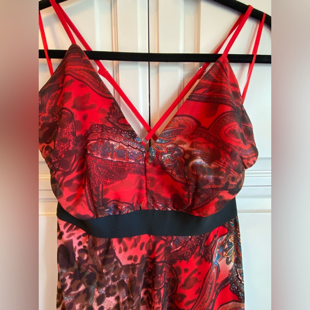 ❤️On-Trend FW2026❤️
La Diosa—Red, Leopard, Adjustable Strap, Maxi, Chiffon/Sheer - Picture 4 of 11